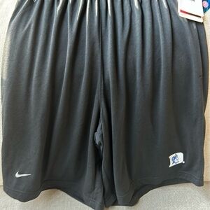 NikeFitDry Duke Blue Devils men’s size S 19” total length